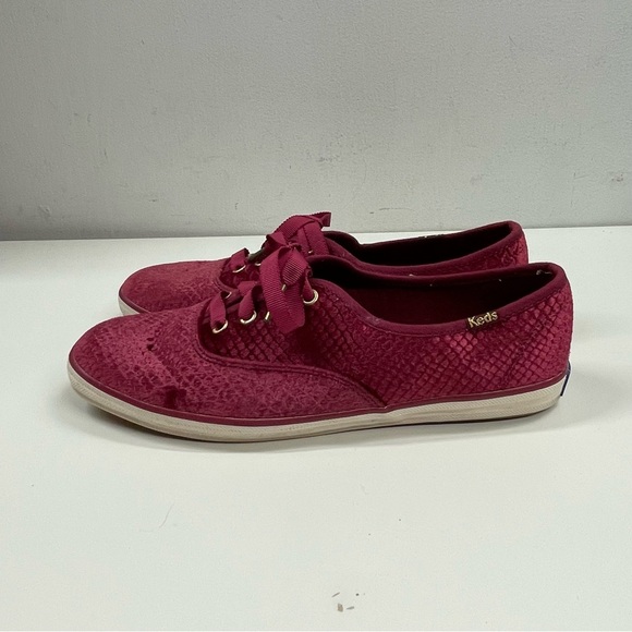 New Keds Champion Velvet in Burgundy Size 7.5 - Picture 3 of 9